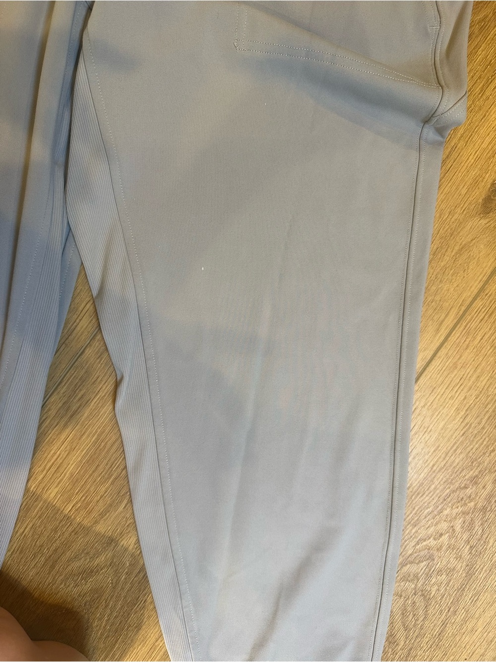 Athleta women’s venice Jogger Pants zipper pockets Light Gray travel athleisure - Picture 7 of 7
